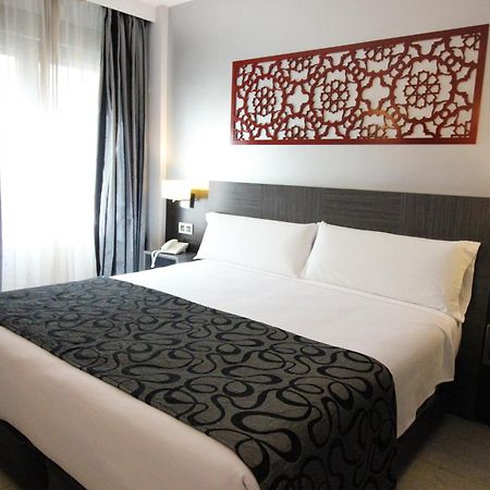 Hotel Venecia Seville Luaran gambar