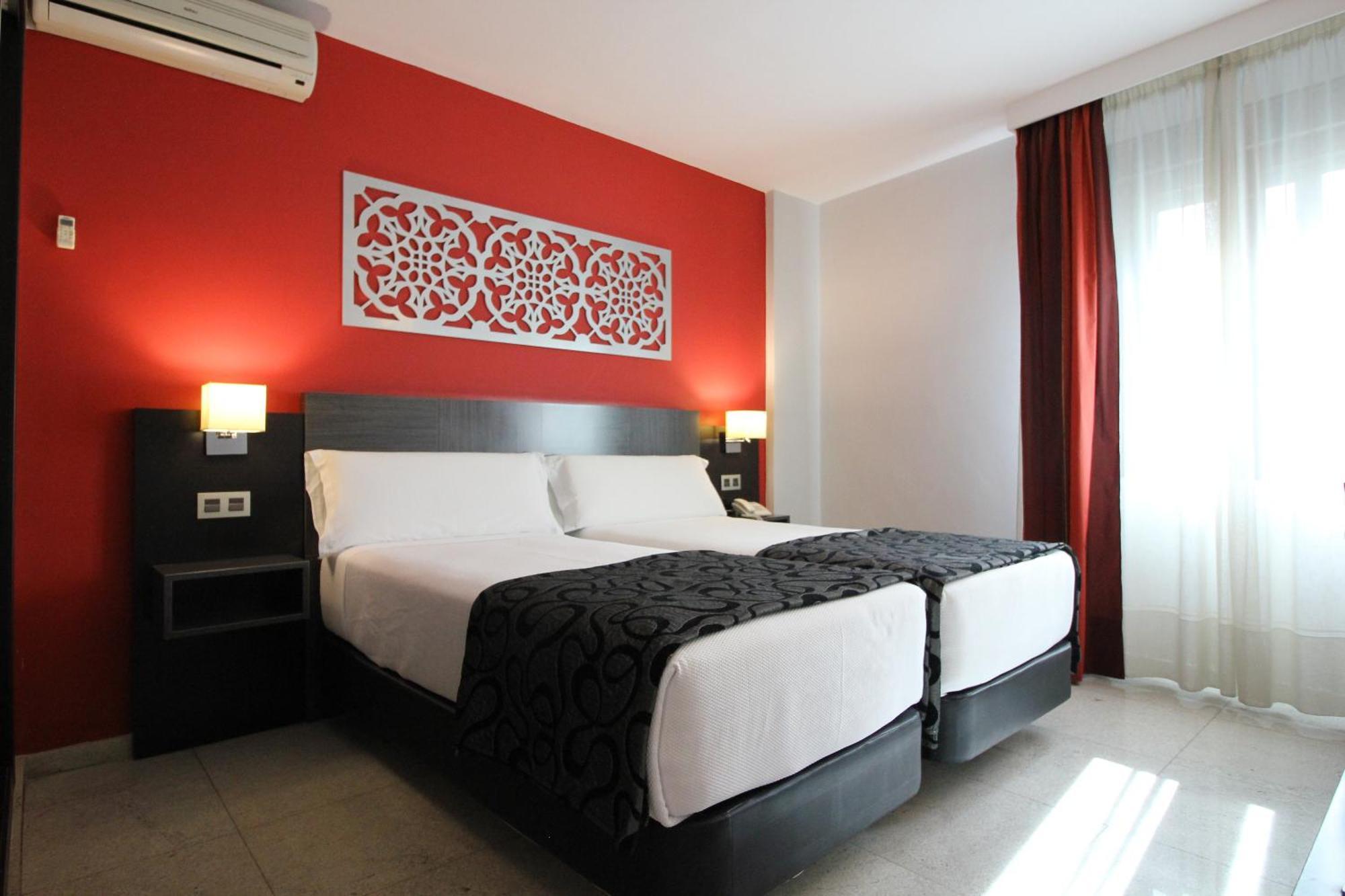 Hotel Venecia Seville Luaran gambar