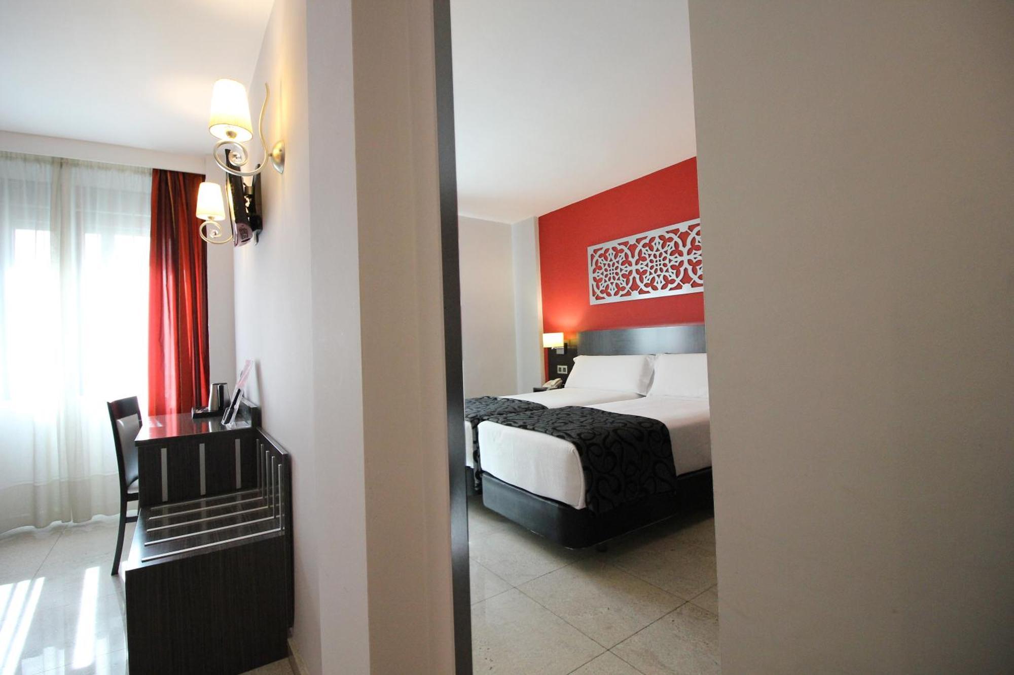 Hotel Venecia Seville Luaran gambar