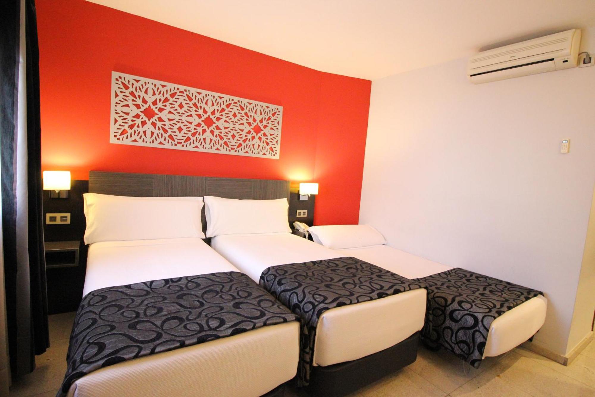 Hotel Venecia Seville Luaran gambar